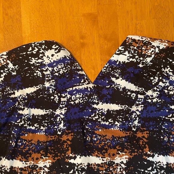 Size Large Karina Grimaldi top - Picture 8 of 14